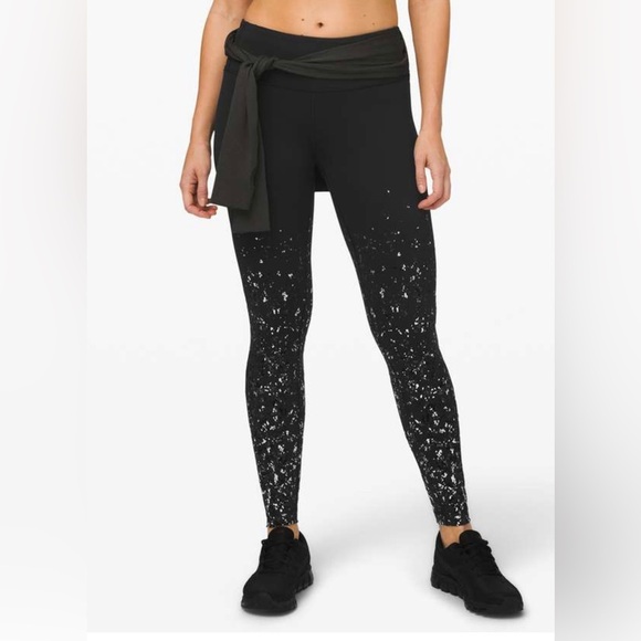 Lululemon Speed Wunder Tight 28" *Speckle Shine
Black / Deep Coal / Silver - Picture 4 of 11
